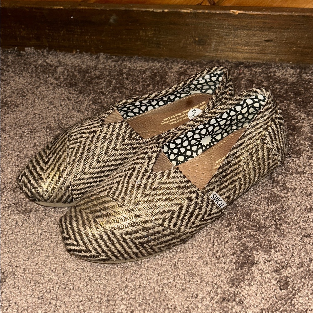 TOMS Gilded Chevron Tweed Gold Metallic slip-on flat